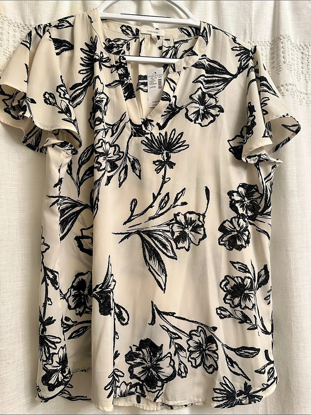 Maurices Floral Notch Neck Flutter Sleeve Blouse Cream & Black Large NWT